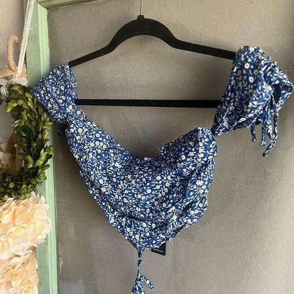 Lulus Summer Vibes Floral Print Off The Shoulder Crop Top Size M NWT - Picture 5 of 8